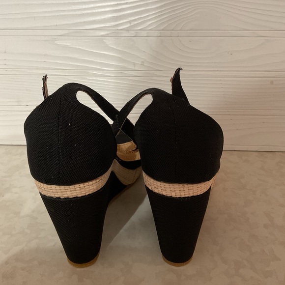 Vittorio D Firenze Elegant Black Wedge Sandals with ankle strap and stars charm - Picture 4 of 6